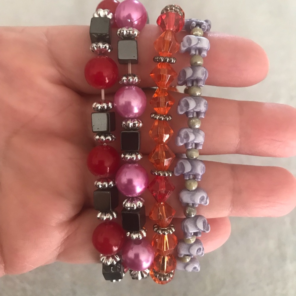 4 Bracelets